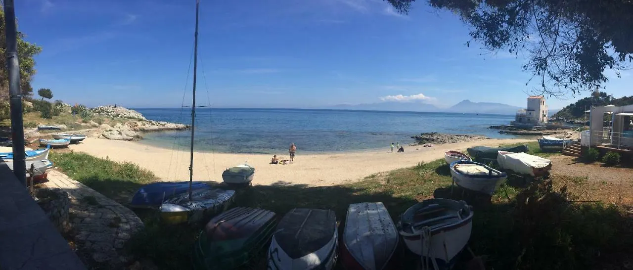 Сasa de vacaciones Casetta Sant'Elia Da Filippo Porticello